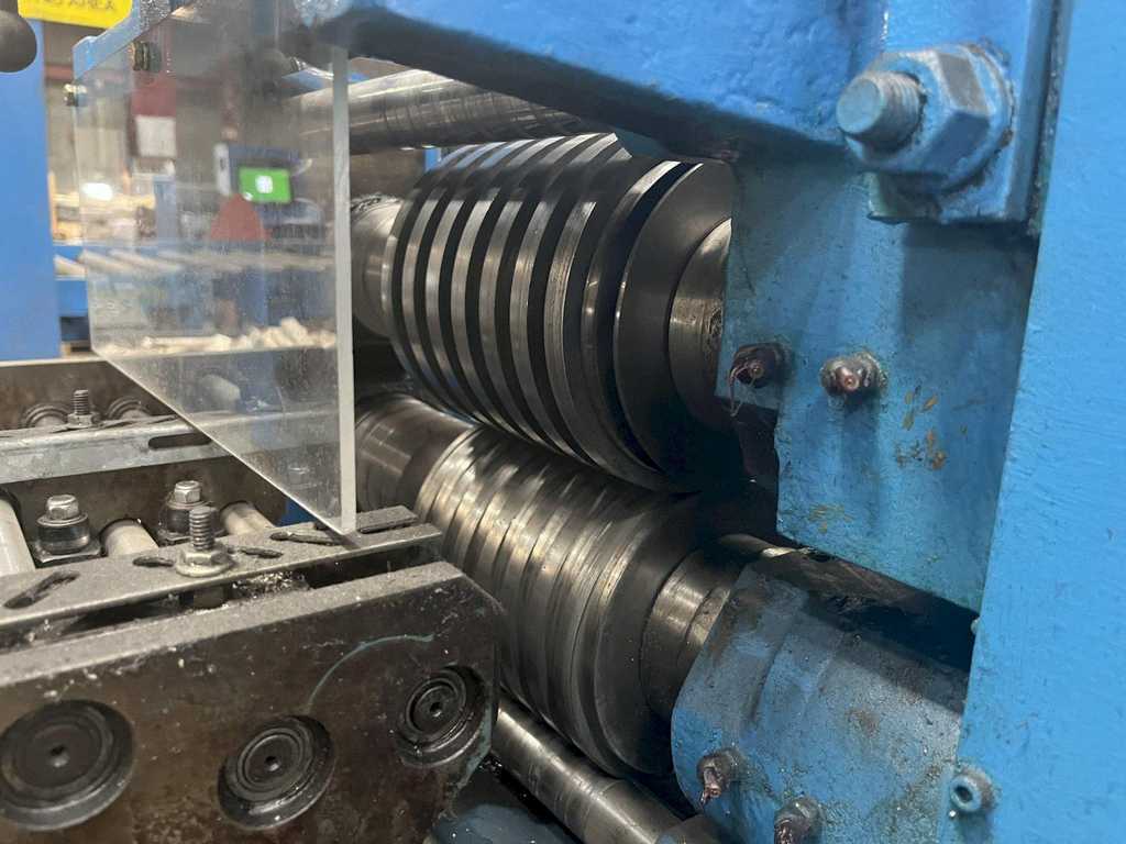 18" x 2.875" Ruesch, slitting line, 4000 lb, 60" outside dimension, 16"-20" ID - Image 4