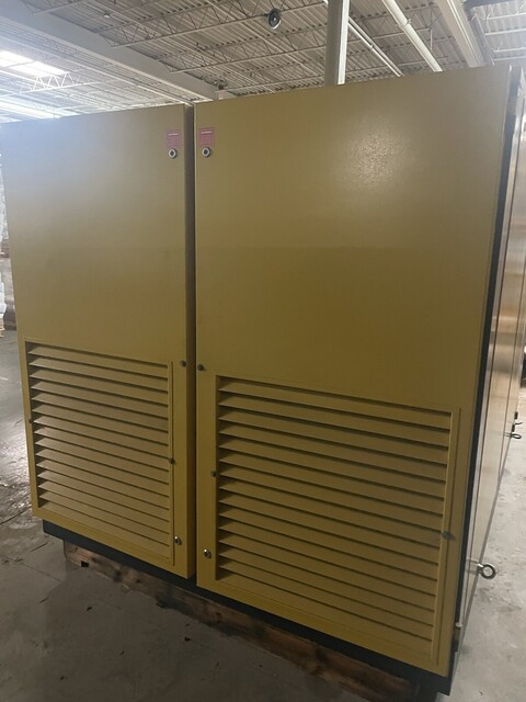 1230 cfm, 110 psig, Kaeser #FS-300, rotary screw air compressor, 300 HP, 1800 RPM, water cooled, 1997 - Image 4