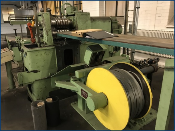 12" AKV, loop slitting line with packaging line, entry coil car, electric lift, slitting head - Image 8