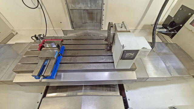 GF Mikron #HEM-1000, 4-Axis CNC vertical machining center, 2014 - Image 4