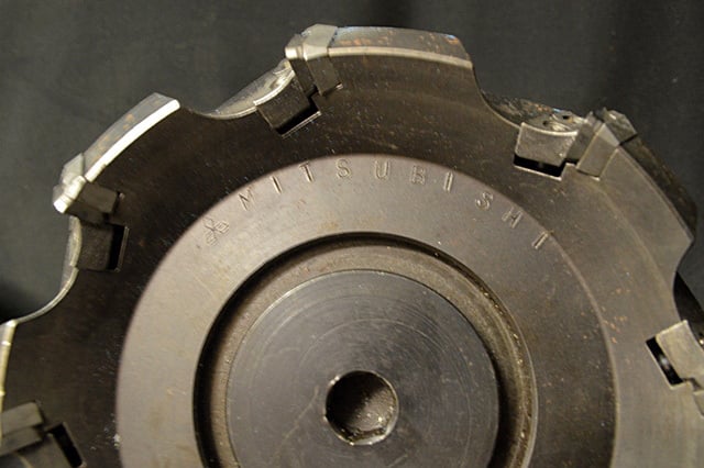 Kennametal / Erikson #CV50SM200240, CAT 50 shell mill holder, w/ 2" pilot & Mitsubishi Indexable Face Mill - Image 4