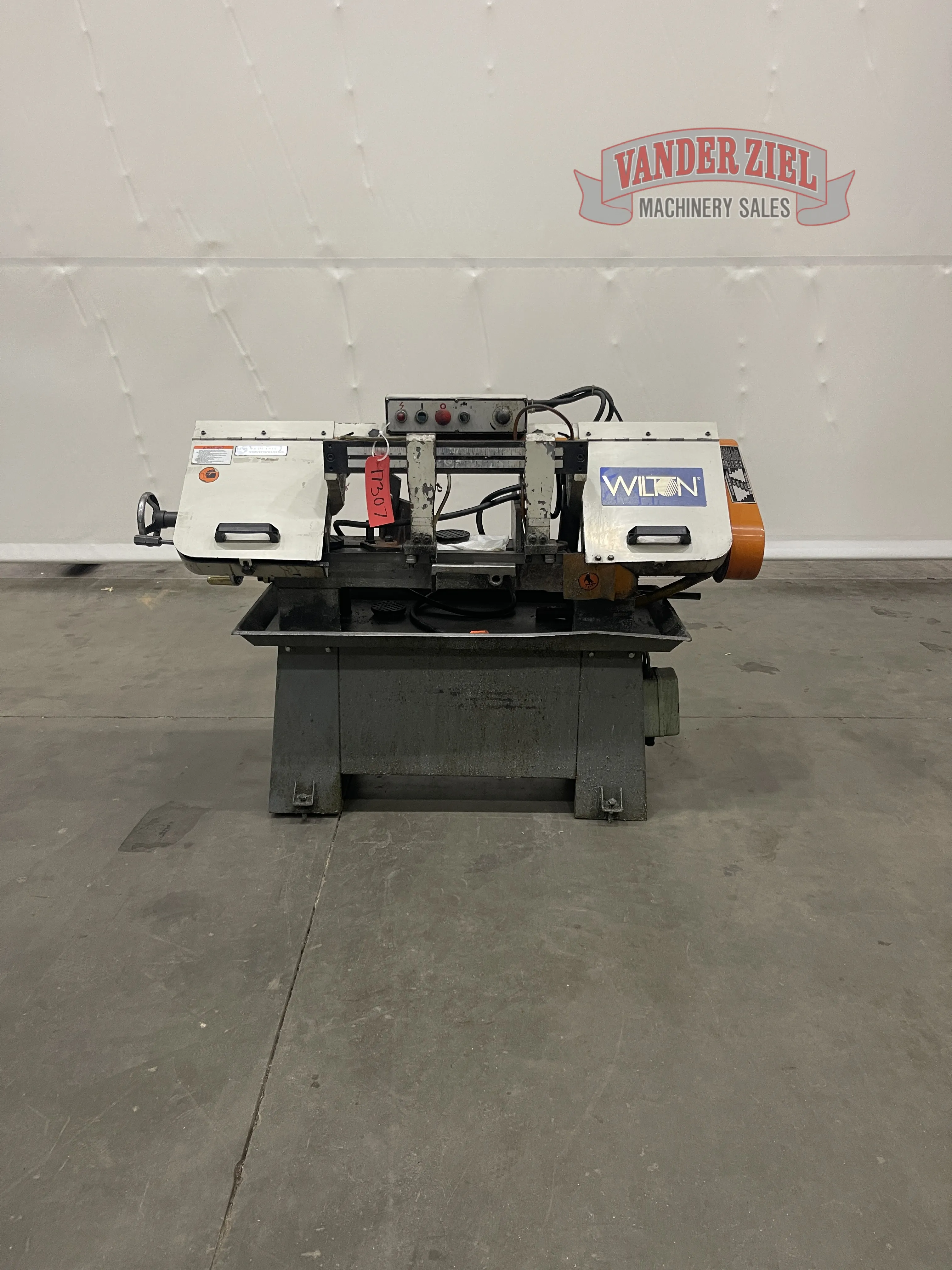 Wilton, horizontal saw - Image 1