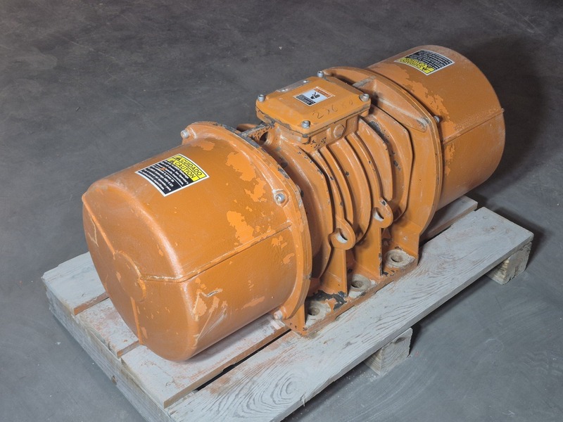 5.8 HP 900 RPM General Kinematics #IM9-14400, electric vibrator, 575 Volts - Image 5