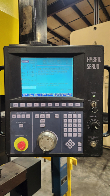 72 Ton, Toyokoki #HYB-60-20, CNC hydraulic press brake, 6.7'OA, 66.3" between housing, 5.9" stroke - Image 3