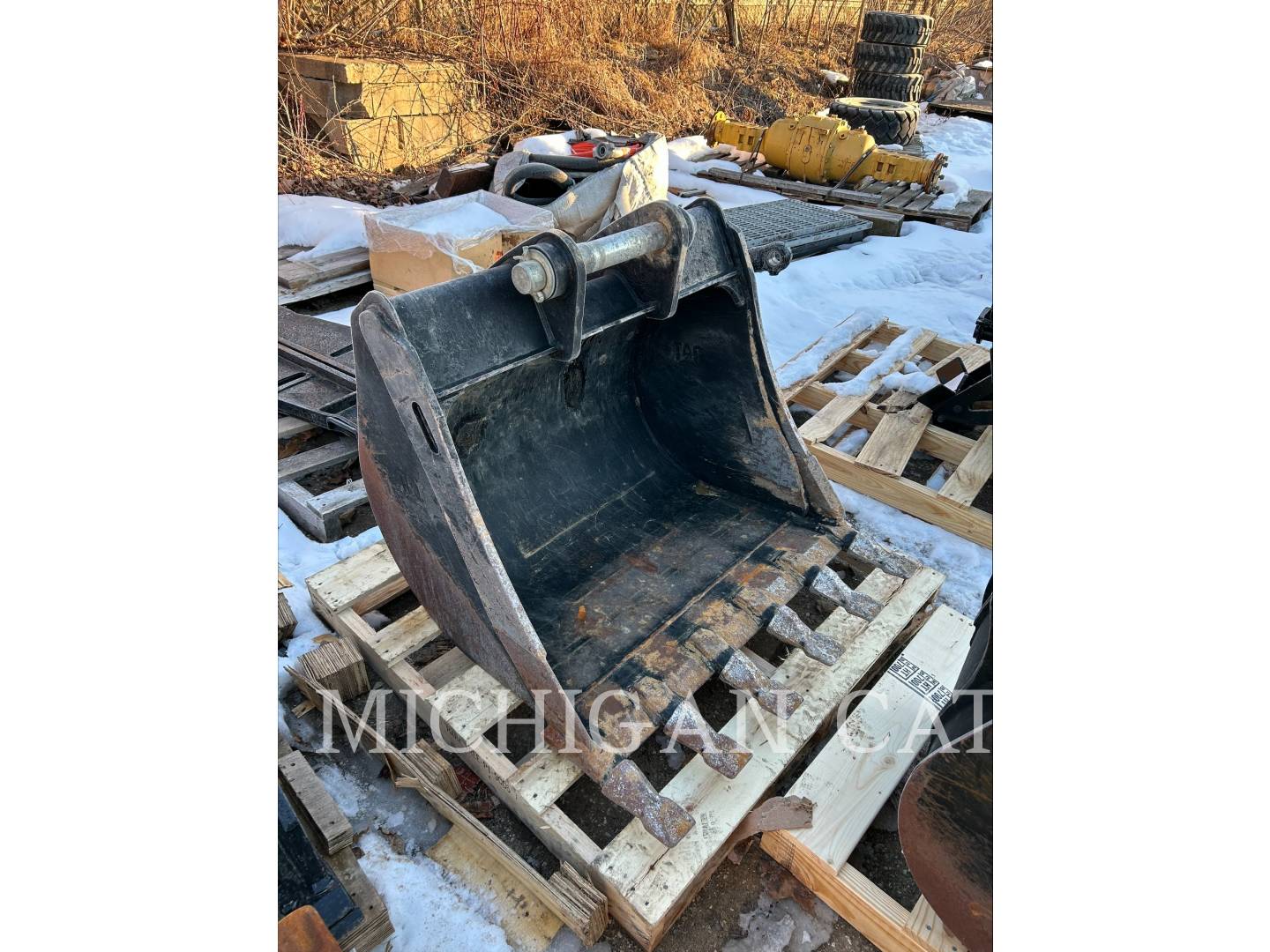 Caterpillar Work Tools (Non-Serialized) BHL 36" HDBKT, Bucket, S/N: BN171004082, 2017 - Image 1