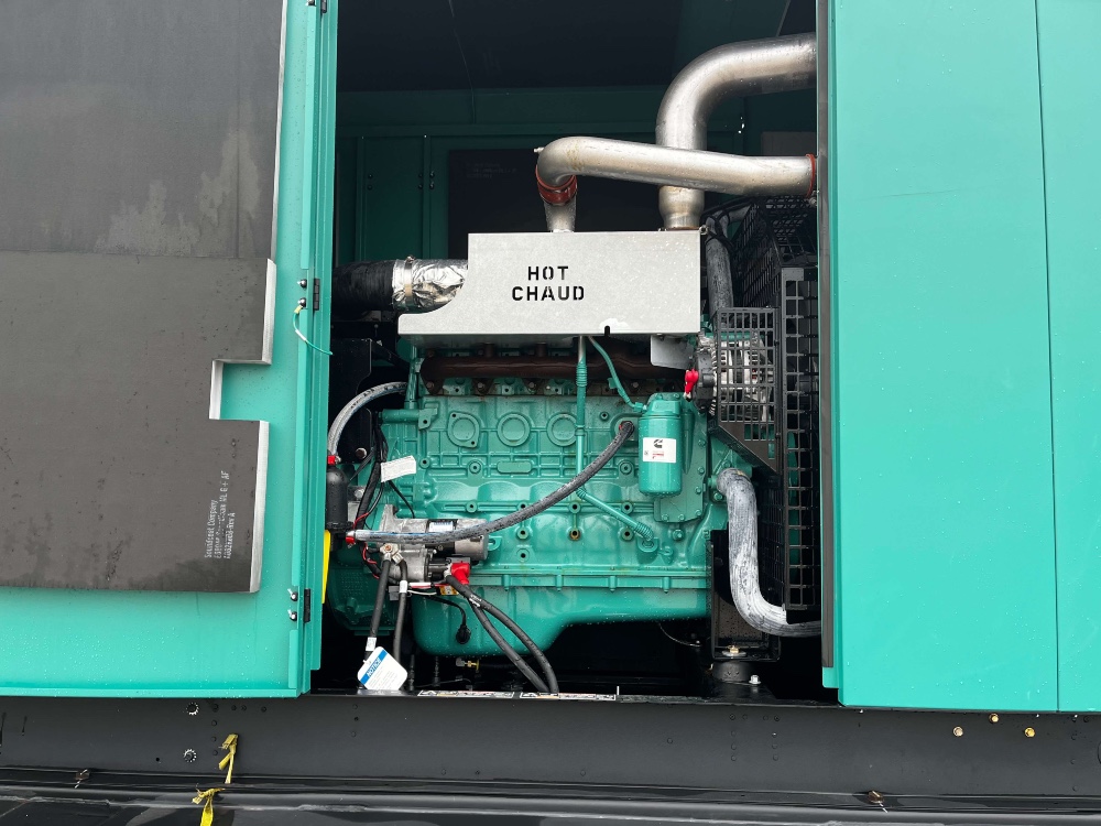 150 KW Cummins #C150D6D, standby, Tier 3, sound attenuated enclosure, 120/240/208/277/480 Volts, 3 hours - Image 3