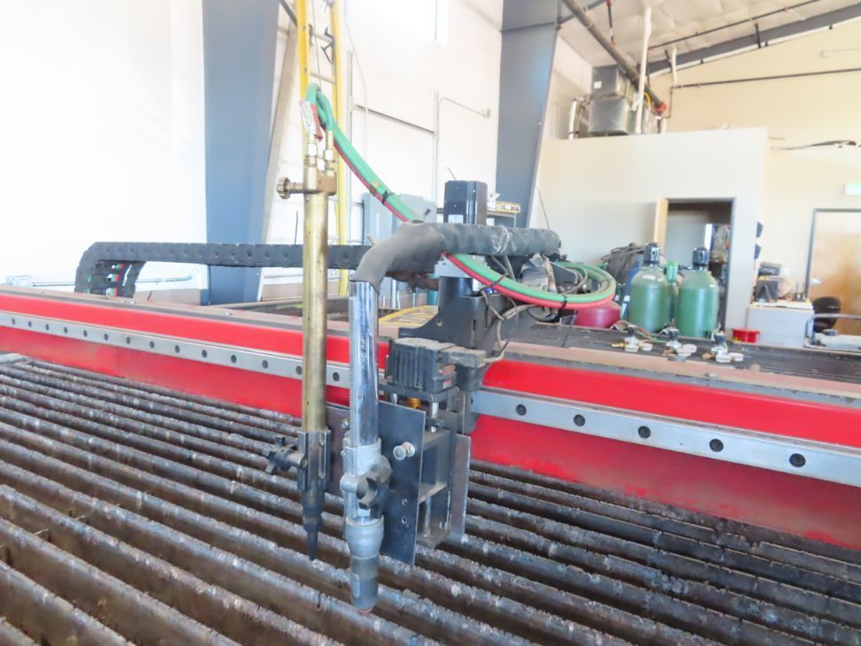 Lincoln Electric #TorchMate-X, plasma & oxy -fuel cutting system, 10' x20'tbl., 2010 - Image 6