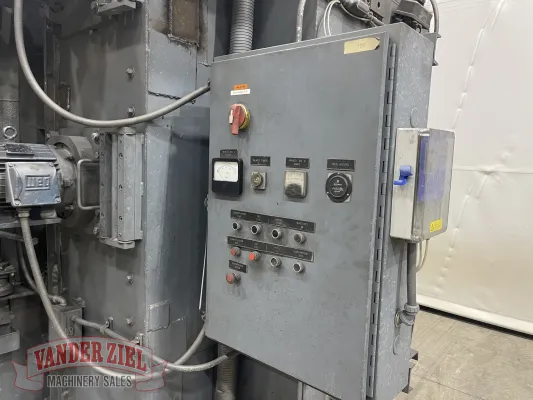 60" x 40" Wheelabrator #A300072, 5' rotary table, 48" vertical capacity, (2) 10 HP wheels - Image 8