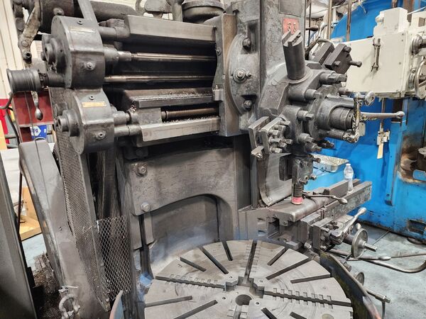 33" Bullard #33, vertical turret lathe, 8.2 to 100 RPM, 33" 4-Jaw chuck, 35" swing side head below table - Image 6