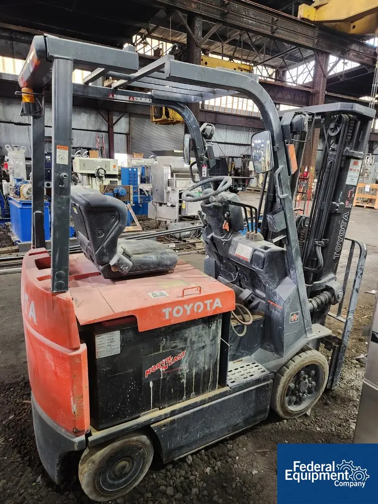3500 lb. Toyota #7FBCU20, 189" lift, side shift - Image 5