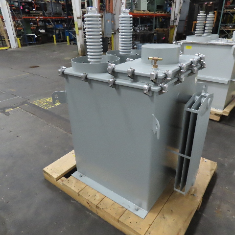117.6 KVA 540/500/460 Primary, 92400/55000 Secondary, NWL rectifier transformer, class OA, new - Image 9