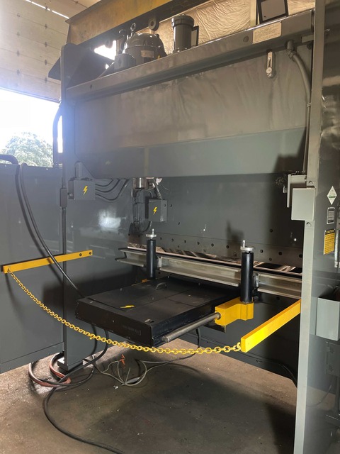 90 Ton, Cincinnati #90FMII, hydraulic press brake, 10' overall, 78-3/4" between housing, 8" stroke, 7" throat - Image 2