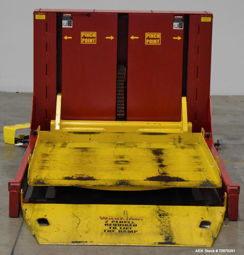 Southworth Products #ROLL-C, palletpal roll-on leveler with turntable, 44" x 48" platform, 2500 lbs, 2" low - Image 4