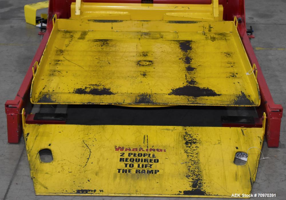 Southworth Products #ROLL-C, palletpal roll-on leveler with turntable, 44" x 48" platform, 2500 lbs, 2" low - Image 10