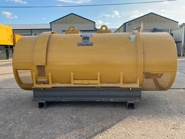 1050 KW, 1200 RPM, Kato #AA28452000, generator end, 277/480 Volts, 3-phase, sound attenuated enclosure 00 - Image 1