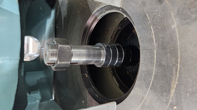 Silver #SLS-735, shaper with feeder, 1-1/4" spindle, 7.5 HP, 4 speed, 575 V., 2002 - Image 4
