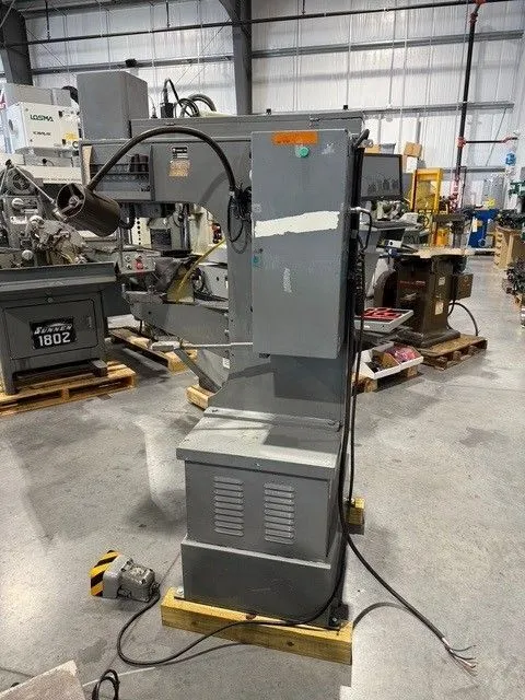 6 Ton, Haeger #HP6-B, hydraulic insertion press, 8.5" stroke, 18" throat, autofeed bowl, 18 gallon hydraulic - Image 5