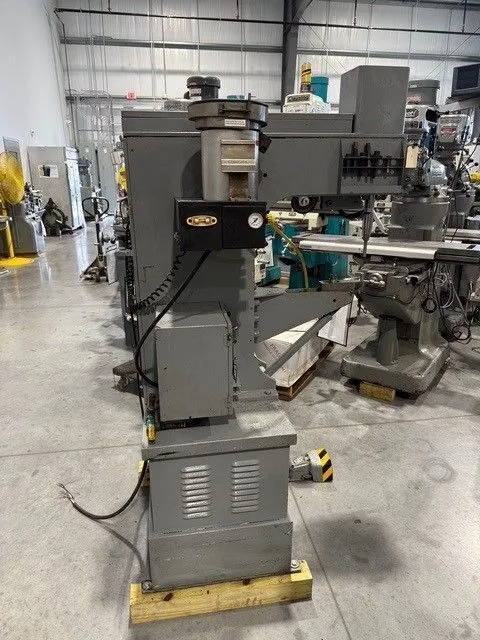 6 Ton, Haeger #HP6-B, hydraulic insertion press, 8.5" stroke, 18" throat, autofeed bowl, 18 gallon hydraulic - Image 6