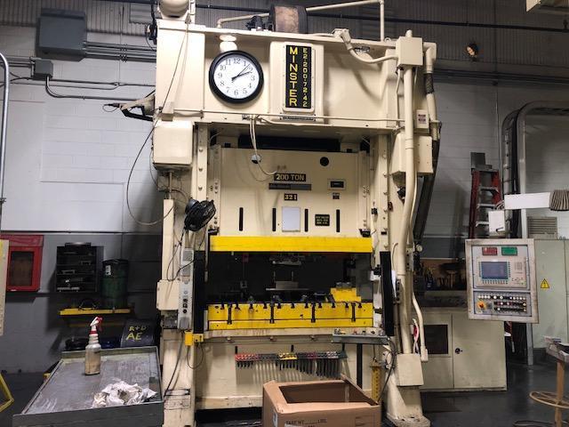 200 Ton, Minster #E2-200-72-42, 8" stroke, 31" Shut Height, 6" adjustment, 30-60 VSPM, reconditioned, 1981 - Image 10
