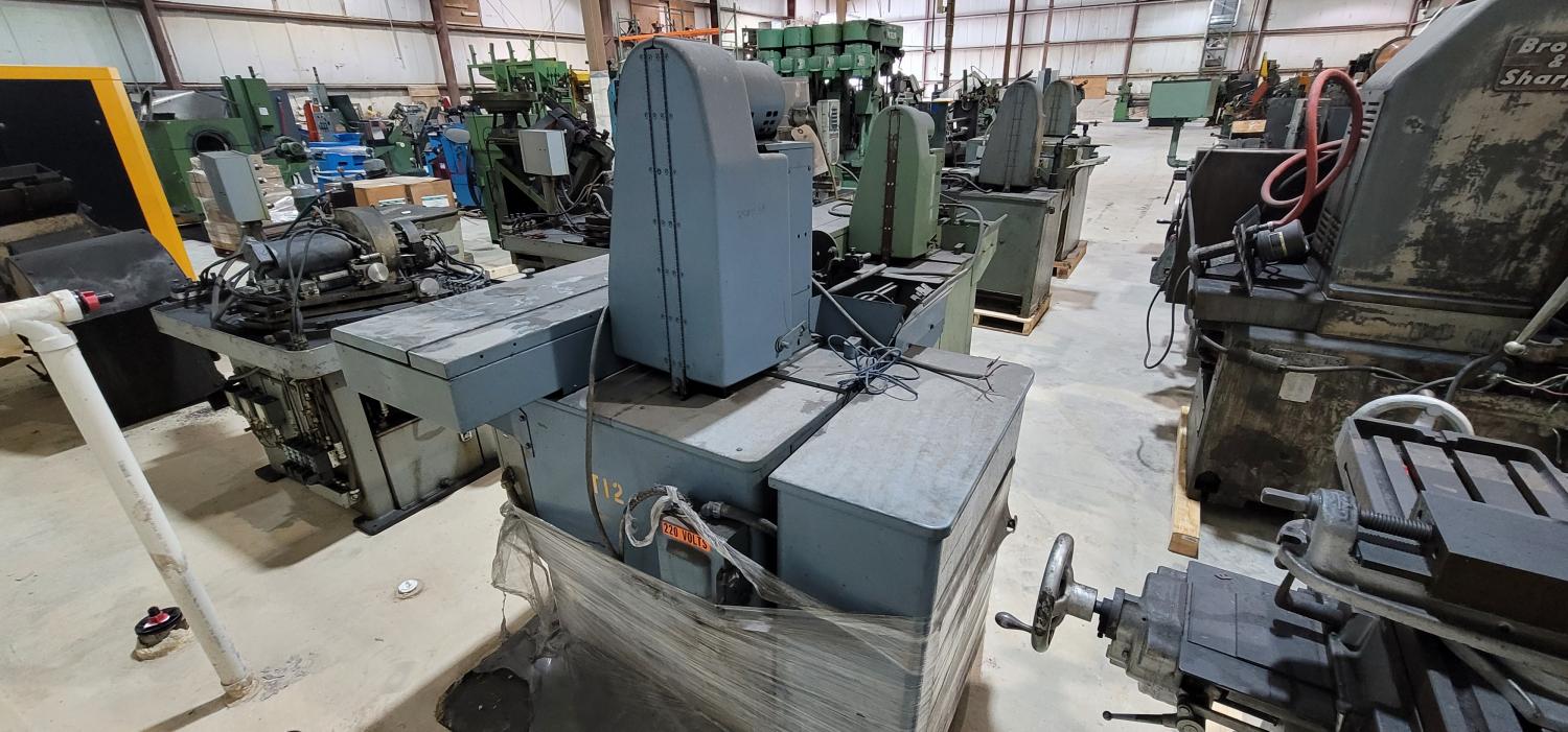 Sunnen #MBB-1690, Power Hone, 0.06"-6.5" diameter Range, 16" length, (12) Spindle Speeds, 1/2 HP, 240 V - Image 3