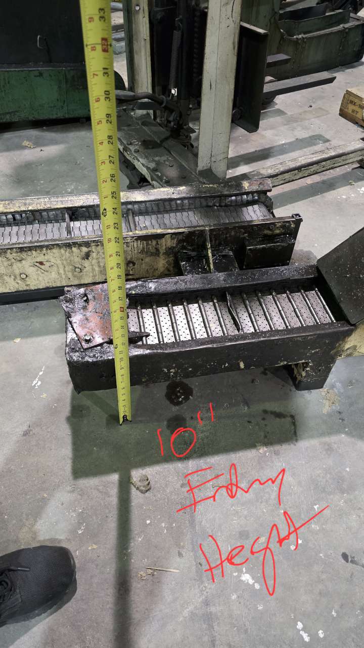 6" wide, Parts Conveyor, 10" entry height, 42" exit height, 1/4" H belt divider - Image 4
