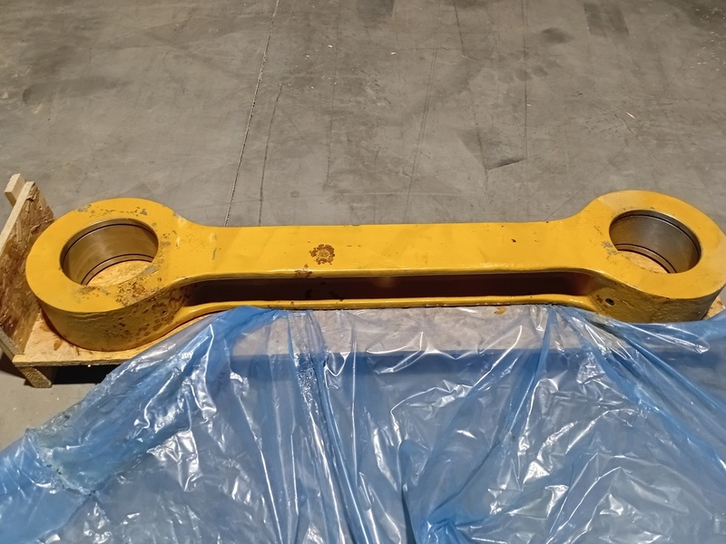 Komatsu #EC4617, Anti-Sway Bar - Image 1