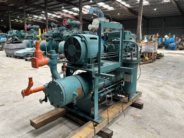 60 HP, Frick #RXB-24, Rotary Screw Compressor Package, 230/460 V., 1800 RPM, 300 PSIG, w/ Toshiba motor, 2002 - Image 4