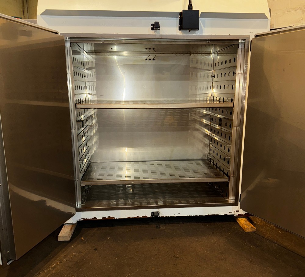 48" width x 48" H x 24" L Blue M #DCW-326, double door cabinet oven, Stainless Steel interior, 600°F, tested - Image 3