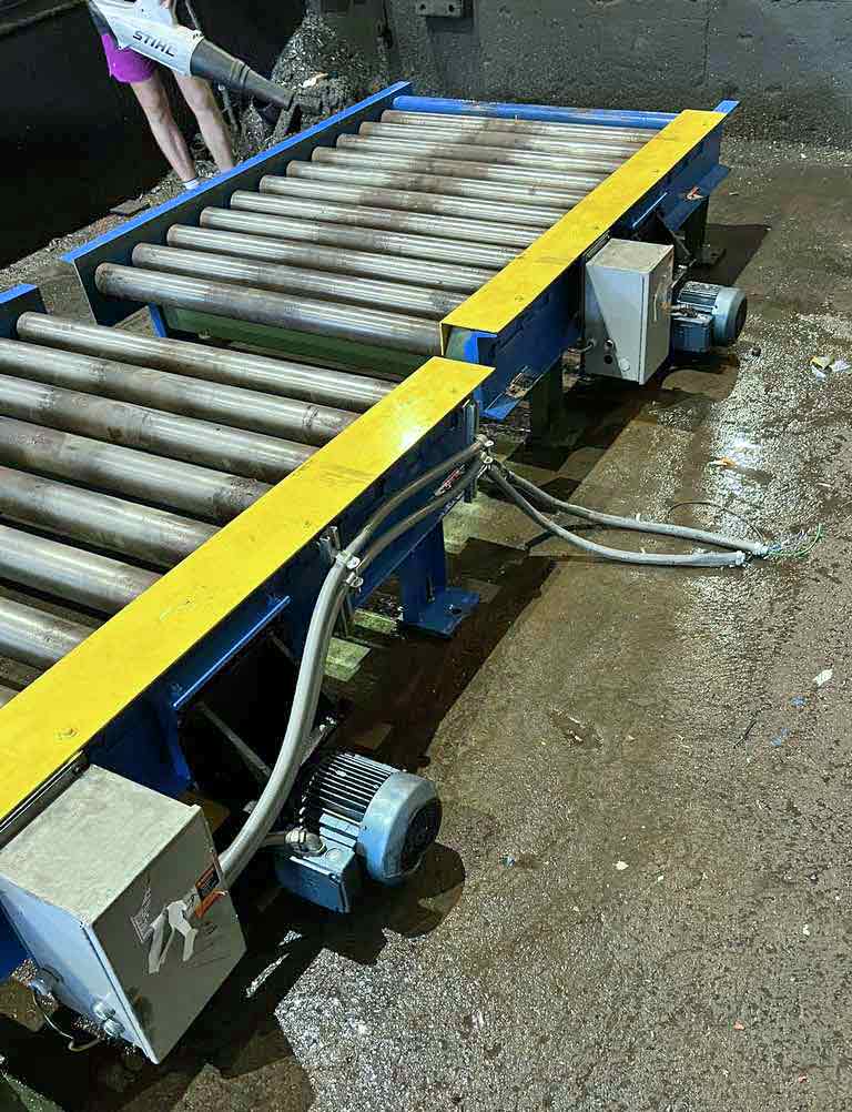 20000 lb. Braner Conveyor, banding line, (2) sections of storage conveyor, 4" diameter x 52" face rolls - Image 4