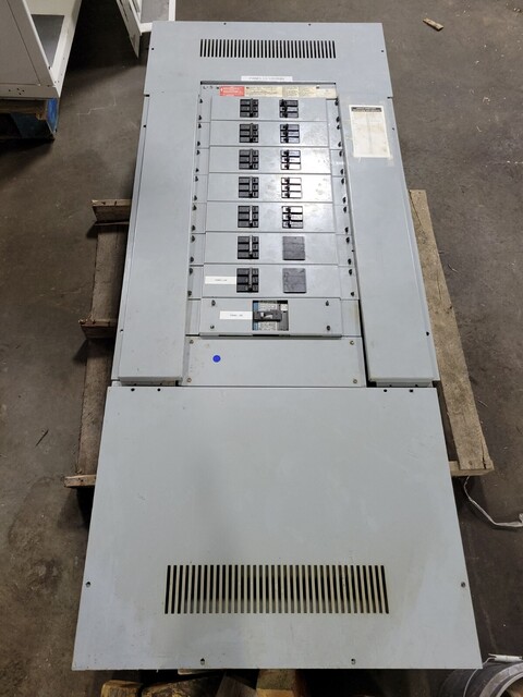 600 Amp. General Electric, APN, Spectra Series Panelboard, 208Y/120 Volts AC 3PH 4W - Image 1