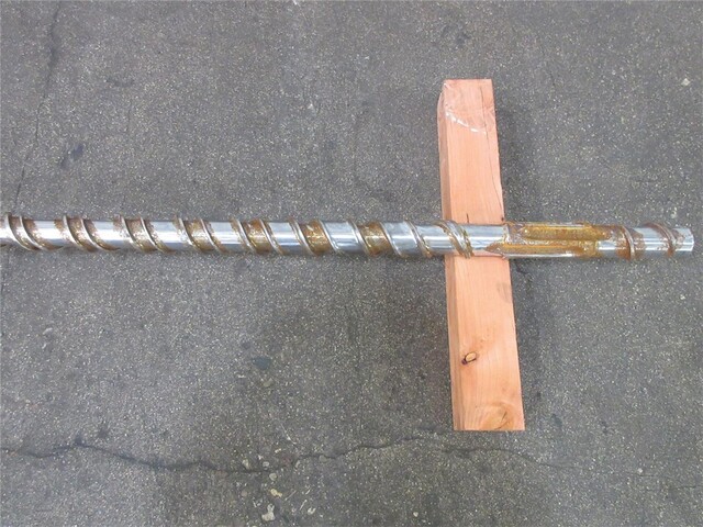 2.5" Davis Standard, shank style extruder screw, 24:1 L/D, Maddox mixer - Image 3