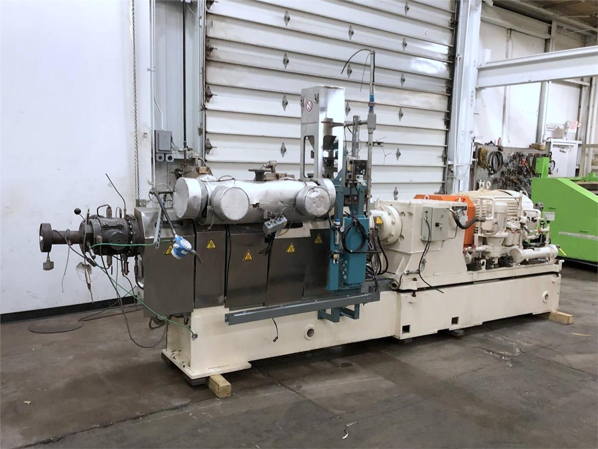2.36" Berstorff, co-rotating twin screw extruder, 34:1 L/D ratio, 500 RPM screw speed, 200 HP Reliance VXS AC - Image 4