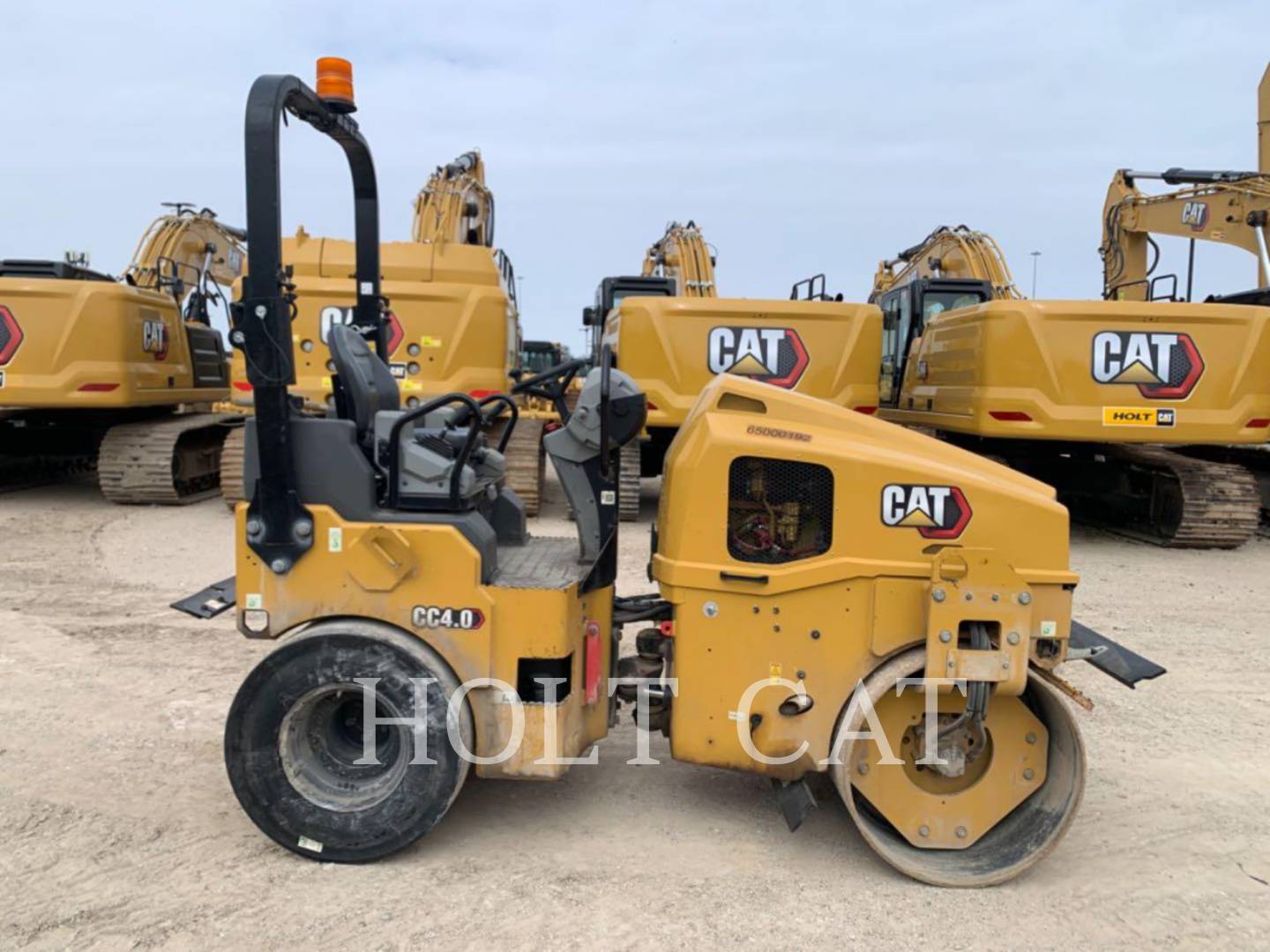 Cat CC4.0, Telehandler, 1154 hours, S/N: 65000192, 2023 - Image 2