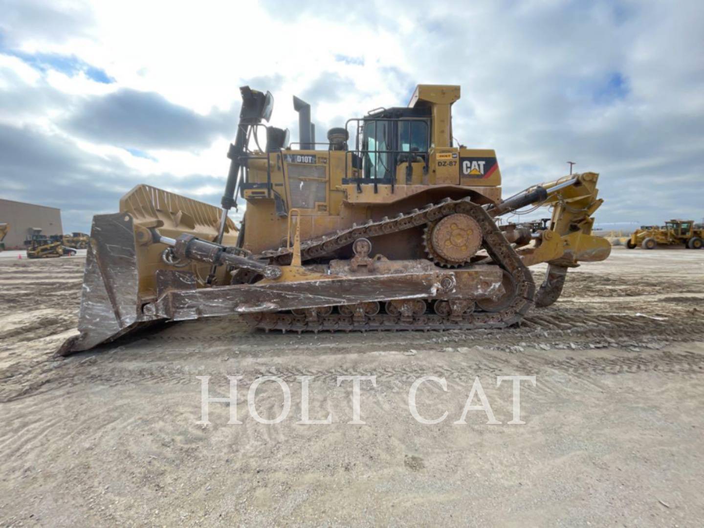 Caterpillar D10T, Crawler Dozer, 3506 hours, S/N: JJW00642, 2023 - Image 1