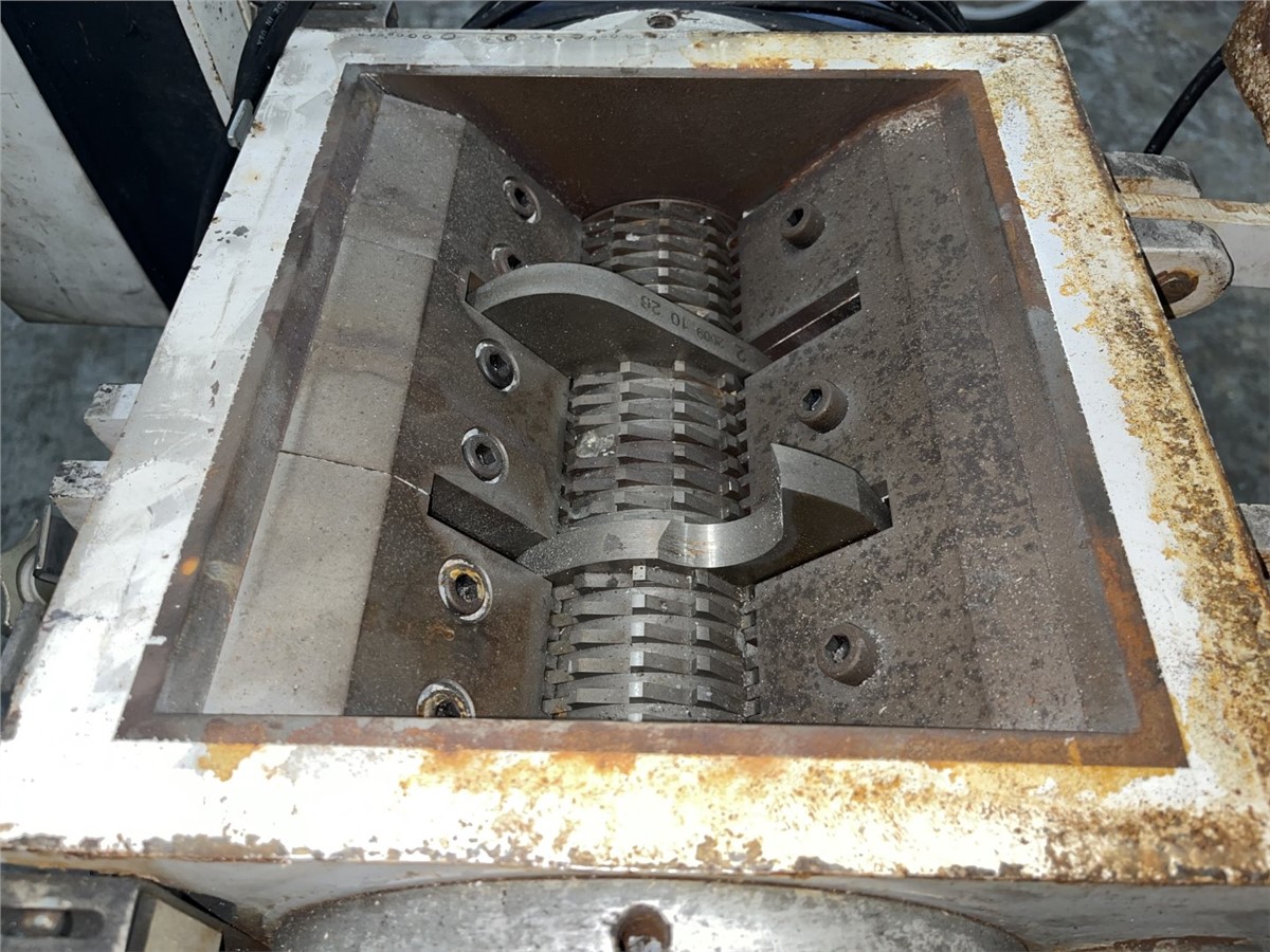 9" x 10" Matsui #SMGL2-100U, low-speed granulator, 2010 - Image 6