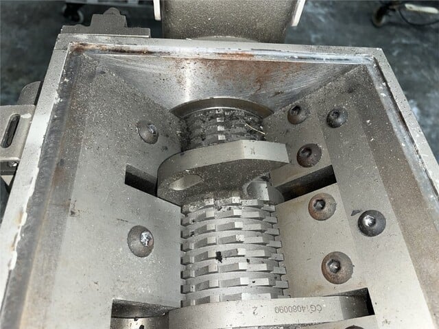 9" x 10" Matsui #SMGL2-100U, low-speed granulator, 2014 - Image 7