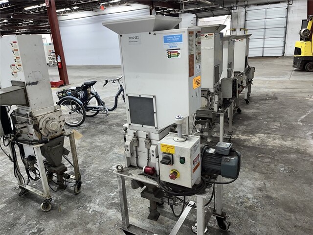 9" x 10" Matsui #SMGL2-100U, low-speed granulator, 2015 - Image 6