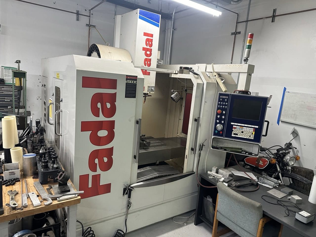 Fadal #VMC2520R-II, CNC vertical machining center, 24 automatic tool changer, 25.5" X, 20" Y, 20" Z, 10000 - Image 1