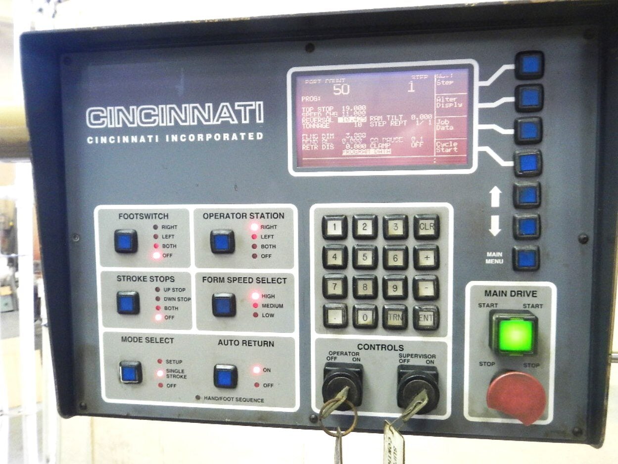 90 Ton, Cincinnati #90CBX6, Hydraulic Press Brake, 8' overall, 72" between housing, CBII controller, 14" - Image 3