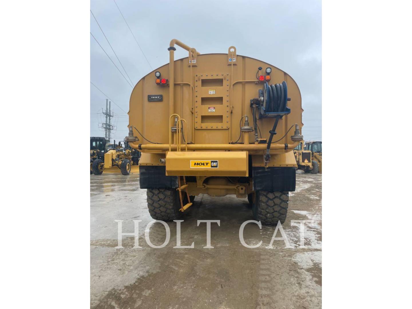 Caterpillar W00 740, Water Truck, 1637 hours, S/N: 3T805453, 2023 - Image 4