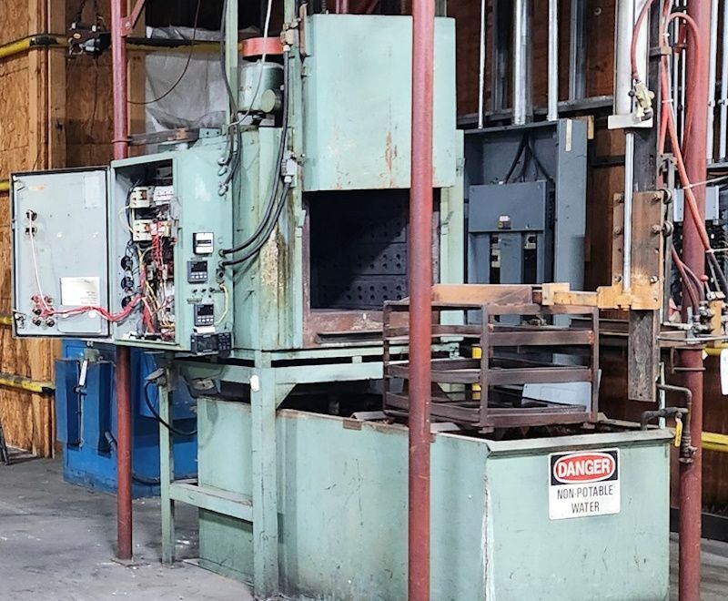 24" width x 21" D x 24" H Ideal, AL quench furnace, 1000&deg;F, Honeywell temperature controller - Image 1