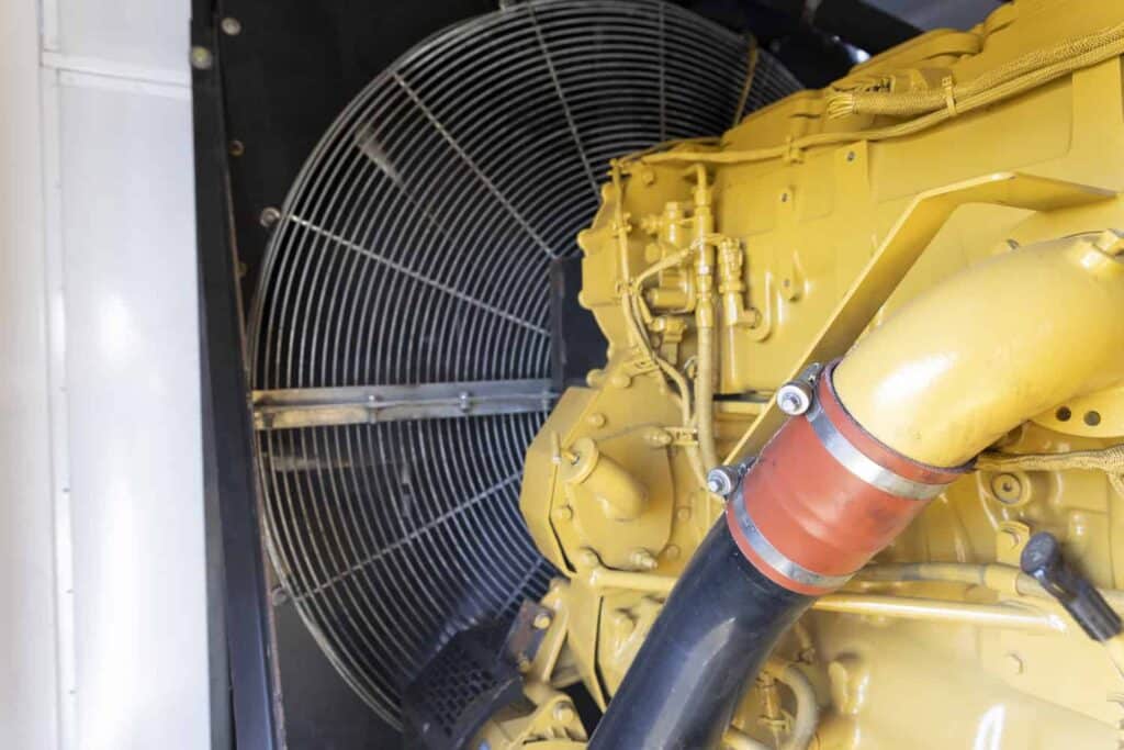 545 KW Caterpillar #C18, Mobile Generator Set, Diesel, 480V, 12434 hours, 2007 - Image 3