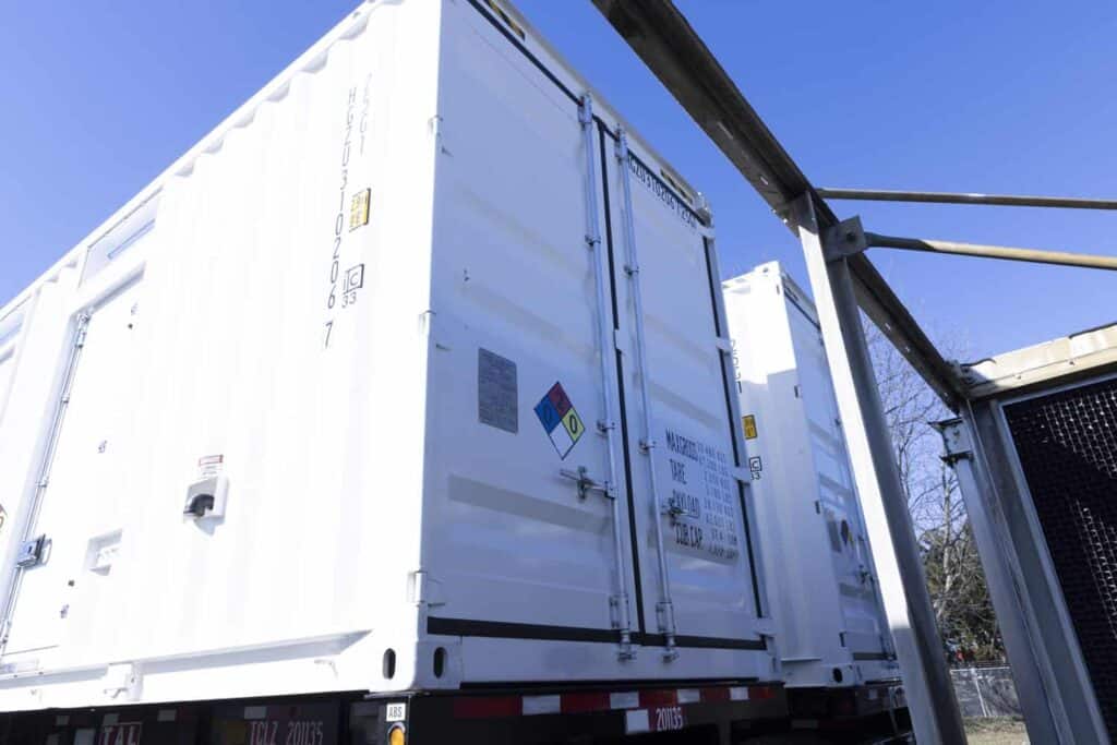 545 KW Caterpillar #C18, Mobile Generator Set, Diesel, 480V, 12434 hours, 2007 - Image 9