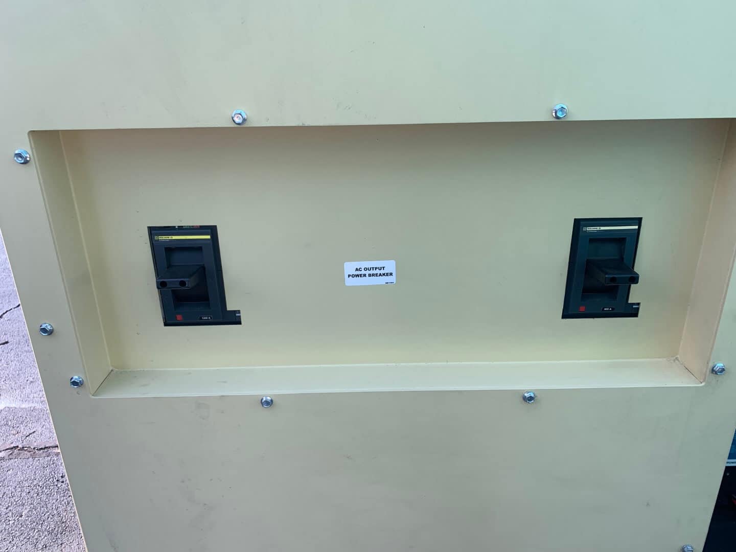 1000 KW Kohler #KD1000, diesel generator, open skid, 480 Volts, 800A & 1200A breakers, 1 hour, Tier 2, 2022 - Image 7