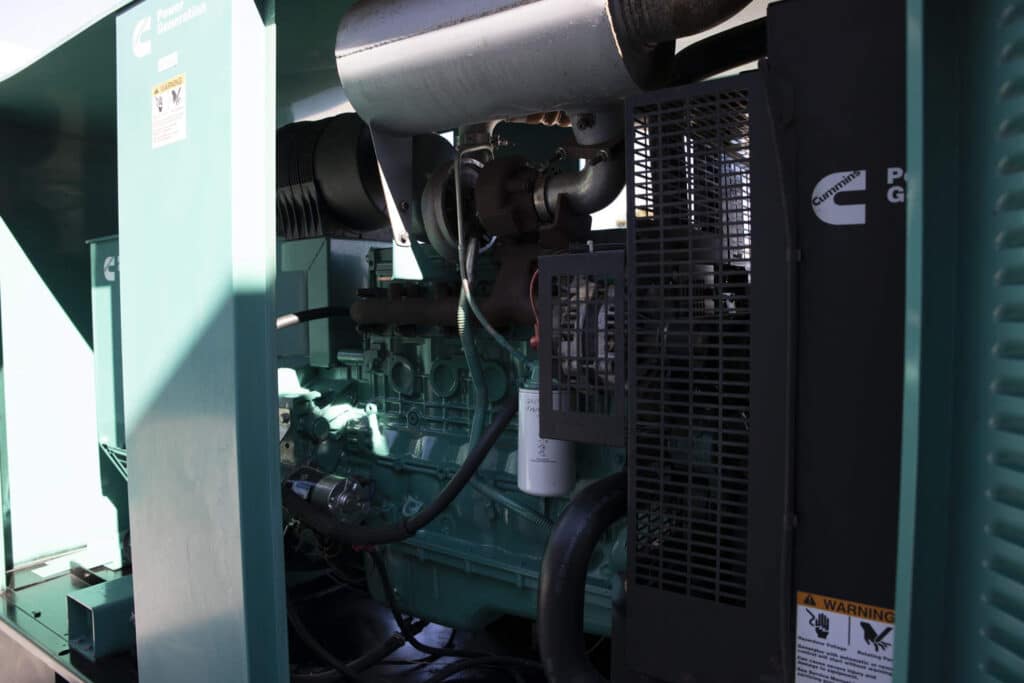 150 KW Cummins #DSGAC, diesel generator, weatherproof enclosure, 24 hr base tank, EPA Tier 3, 235 hours, 2007 - Image 7