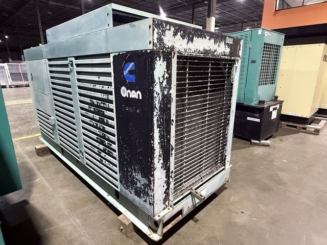250 KW Cummins #250DFAC, diesel generator, 480 Volts, 540 hours, encl, 1998 - Image 5