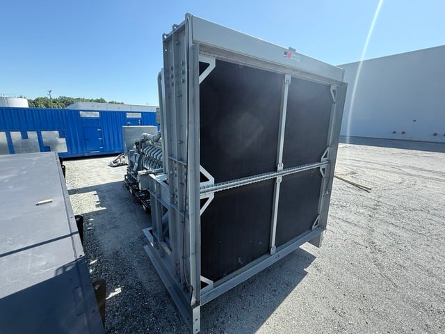 2500 kW MTU #2500SXC6DT2, Generator, 4160 Volts, 2009 - Image 3