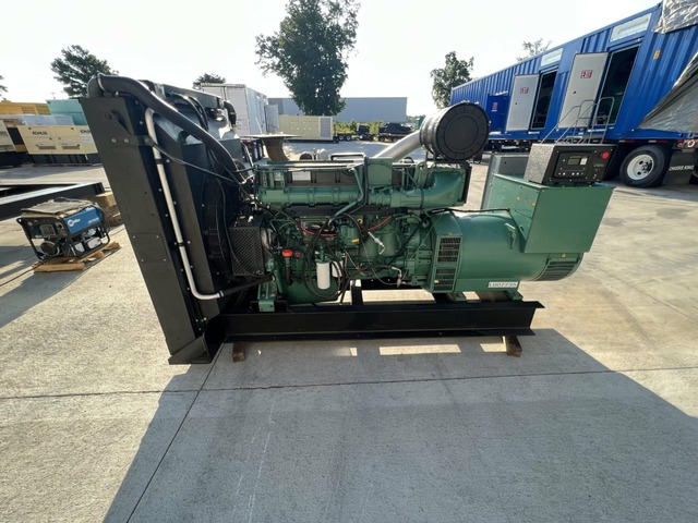 600 kW Volvo, Diesel Generator, open, 480 Volts, 200 hours, EPA Tier 2, 2014 - Image 3