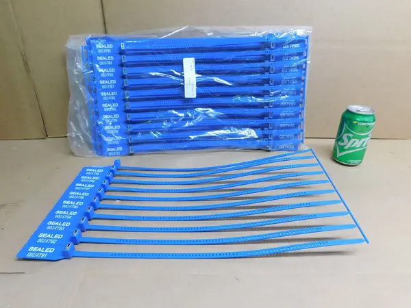 Strap Seal w/Metal Locking Insert, 100 Qty., 16", DTZIP-NT, No Teeth, Blue, New - Image 3