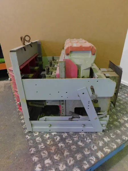 1600 Amps, ITE, K-1600, Power Circuit Breaker, 2000 Amps DC Used - Image 5